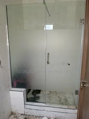 Frameless Glass Shower Cubicle