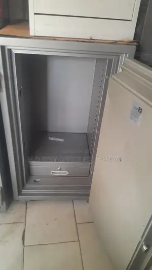 107 Fireproof Safe Cabinets