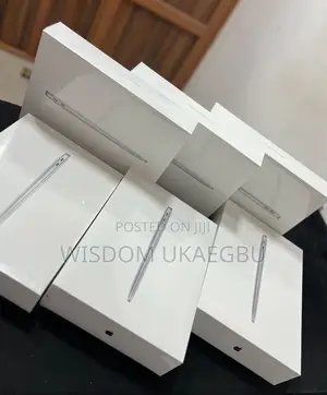 New Laptop Apple MacBook Air 2020 M1 8GB Apple M1 SSD 256GB