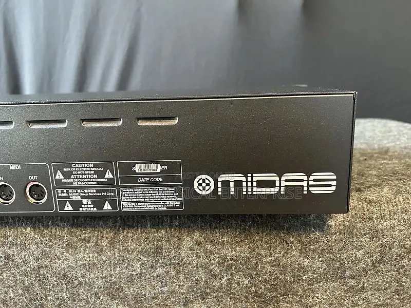 MIDAS DL16 Stage Box