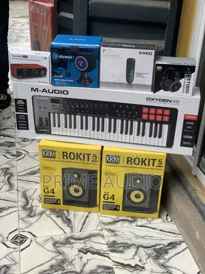 Premium Complete Studio Bundle (Rokit 5,Focusrite 2i2, P120)