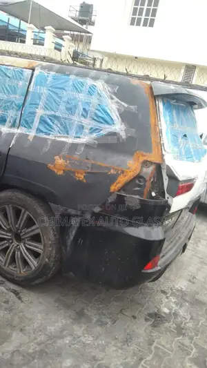 Lexus Lx570 2019 Vent and Back Windscreen Available