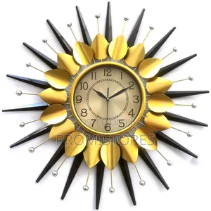 Mute Crystal Wall Clock Decor