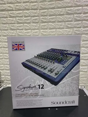 Original US Signature12 Channel Sound Craft Mixer