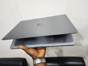 Laptop Apple MacBook Pro 2019 64GB Intel Core I9 SSD 1T