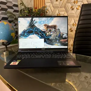 Laptop MSI Stealth 17 Studio A13V 32GB Intel Core I7 SSD 1T