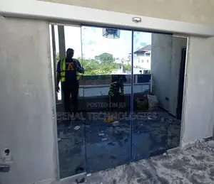 Service for Automatic Motion-Sensitive Entry Door