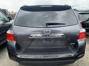 Toyota Highlander Limited 3.5l 4WD 2013 Gray
