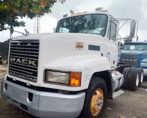 Double Frame CH Mack Ten Tyres Head Truck Spring Suspension