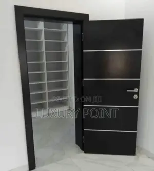 Luxury Wooden Door 021