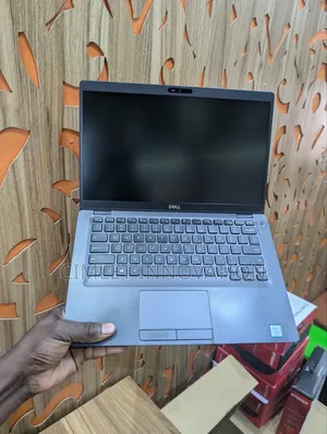 Laptop Dell Latitude 5400 16GB Intel Core i7 SSD 512GB