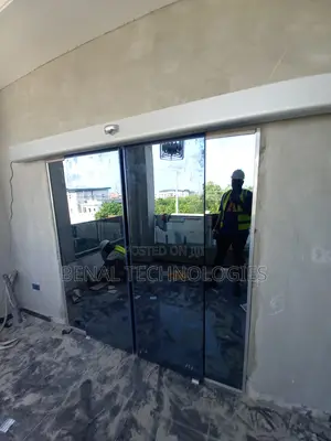 Sensor-Entry Sliding Door