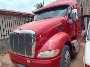 Mack Truck Head 10tyres