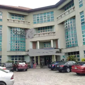 For Sale: A Massive Plaza on 21⁄2 Plots in Port Harcourt