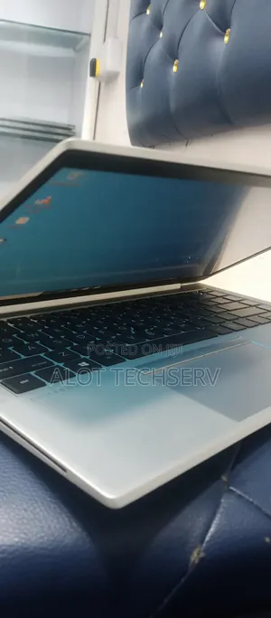 Laptop HP EliteBook 840 G8 16GB Intel Core I7 SSD 256GB