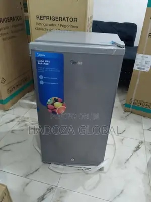 Brand New Midea Refrigerator-mdrd133fgg50