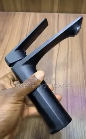 Black Basin Mixer