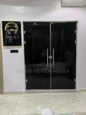 1800mm By 2100mm Frameless Gray Glass Dubble Door.