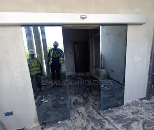 Sensoric Motion Door