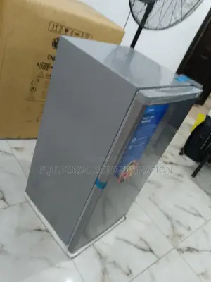 Classic 90L Midea Single Door Refrigerator Mdrd133fgg50
