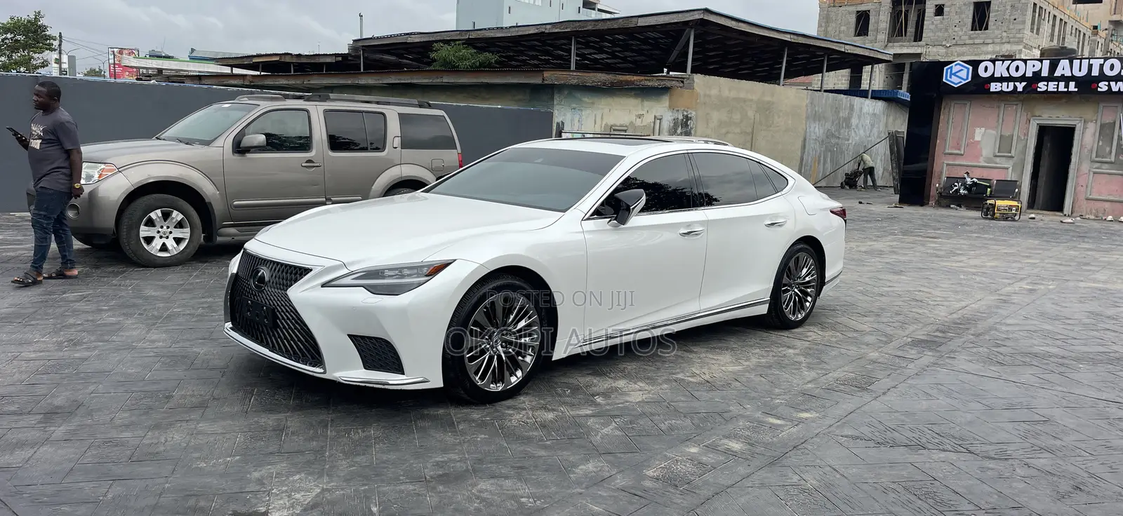 Lexus LS 2022 White