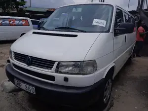 Volkswagen Transporter 2004 White