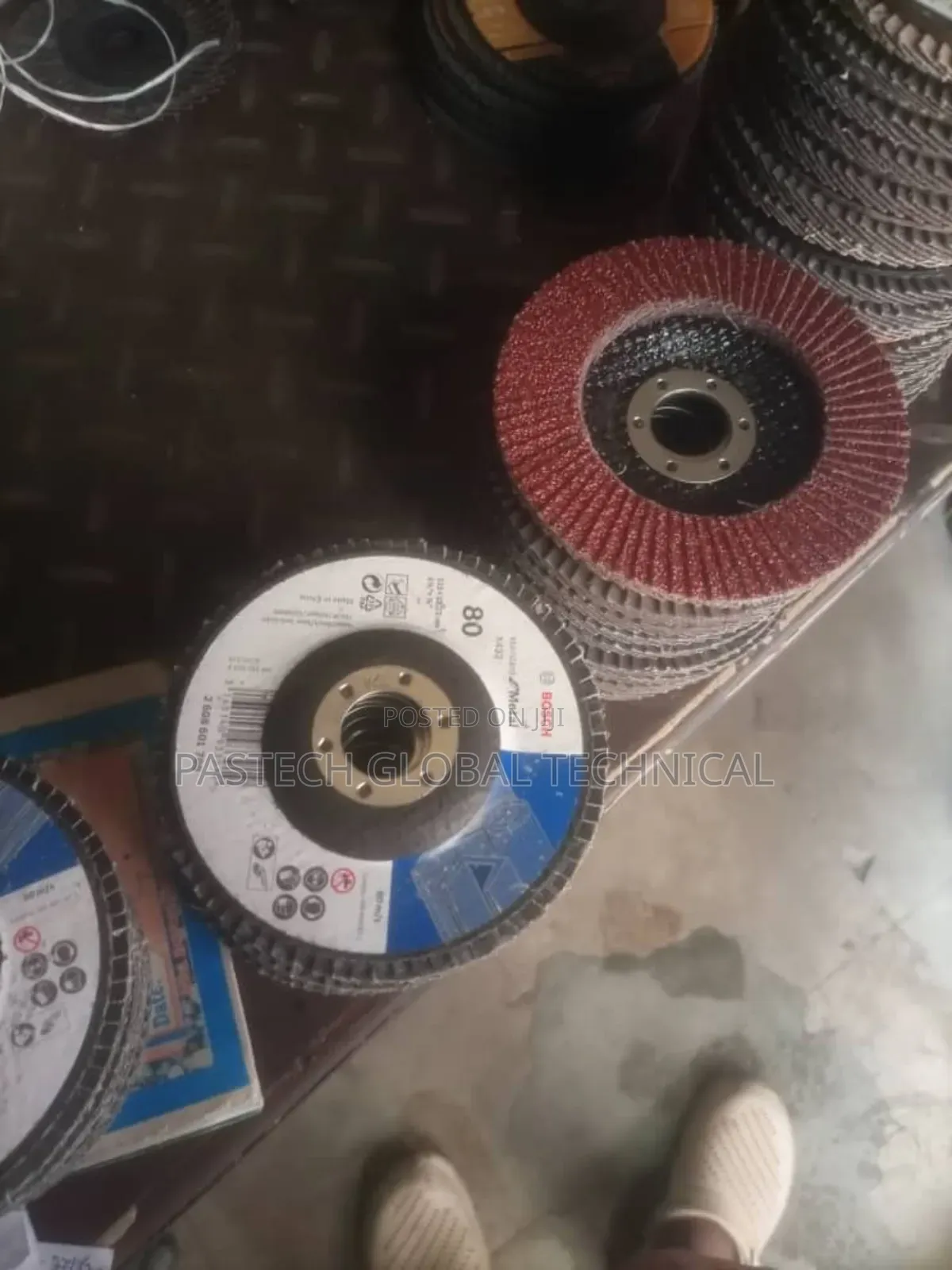 Bosch 41⁄2" Flap Disc