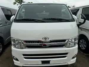 Toyota HiAce 2011 White