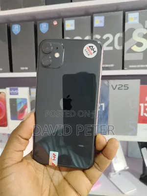New Apple iPhone 11 64 GB Black
