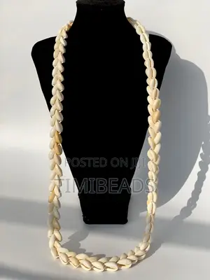 Kuti Double Cowrie Neckpiece