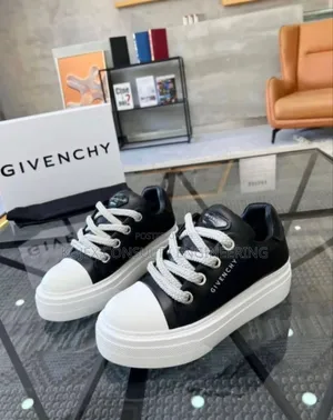 Givenchy Smart Sneakers