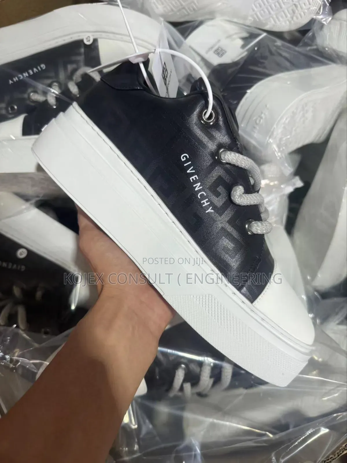 Givenchy Smart Sneakers