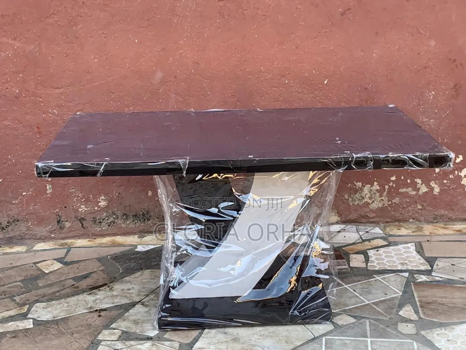 Furnitures