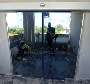 Sensoric Gateway Door