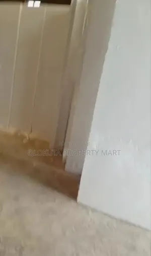 Polystyrene Board and Parapet
