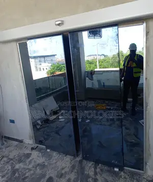 Motion-Sensing Gateway Door