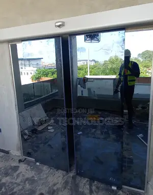 Auto-Portal Entry Door