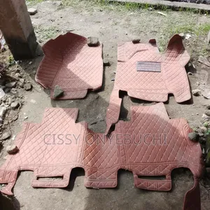 Lexus LX570 Foot Mats