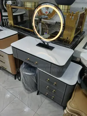 Quality Marble Center Table Set