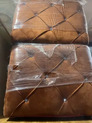 Highquality Ottomans / Poufs /