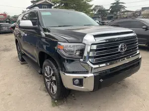 Toyota Sequoia Platinum 4x4 2018 Black