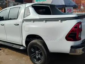 Both Cover Hilux Rolling Cover