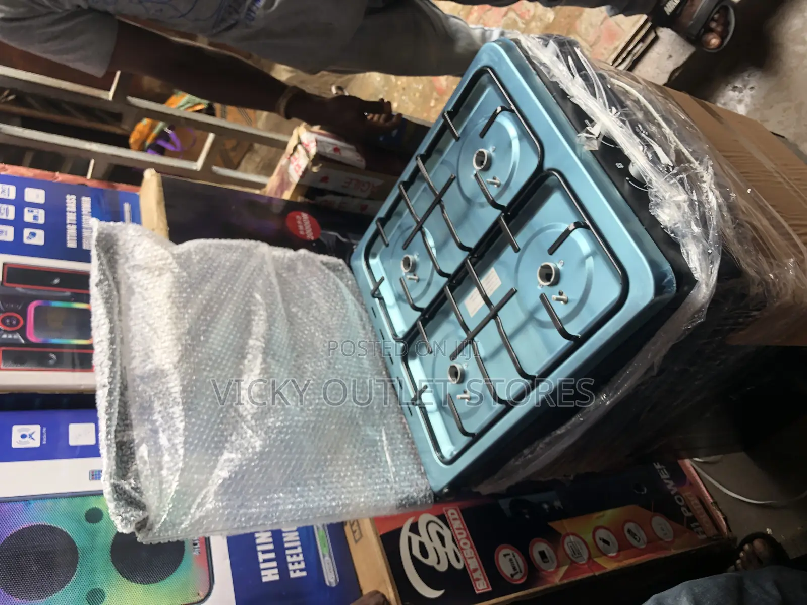 Binatone 4burner Standing Cooker