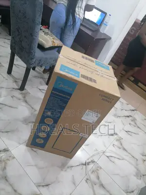 Amazing Single Door Refrigerator 90L < Midea