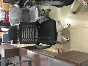 Office Swivel Chair With Headrest