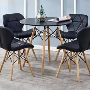 Standard Quality Modern Restaurant Table With 4seater