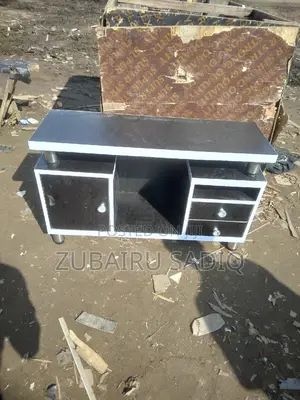 Tv Stand 3ft by 20inch