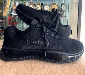 Black Sneakers Canvass