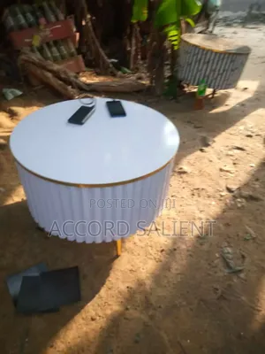 Round Wooden Center Table With Drawer