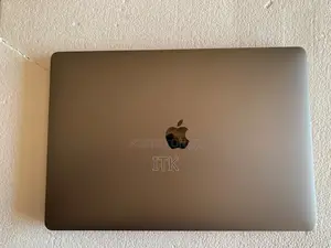 Laptop Apple MacBook Pro 16GB Intel Core i7 SSD 640GB